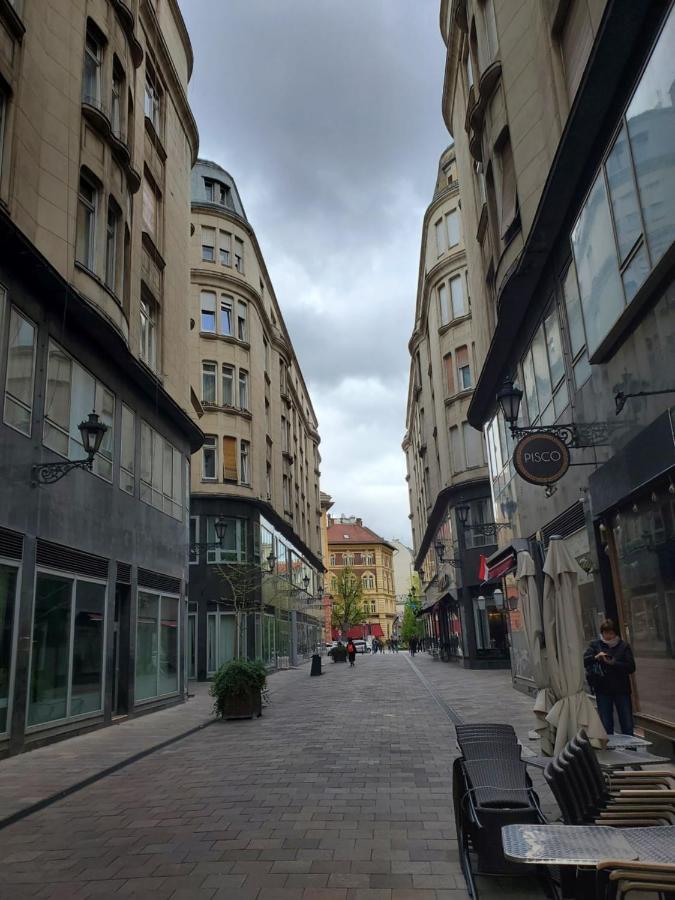 Budapest Walking Street-T Extérieur photo